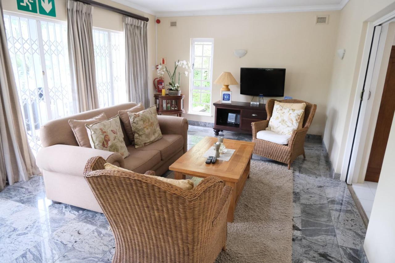 The Whitehouse Bed And Breakfast เดอร์บัน ภายนอก รูปภาพ