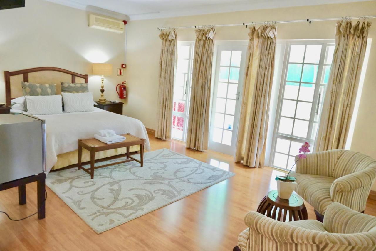 The Whitehouse Bed And Breakfast เดอร์บัน ภายนอก รูปภาพ